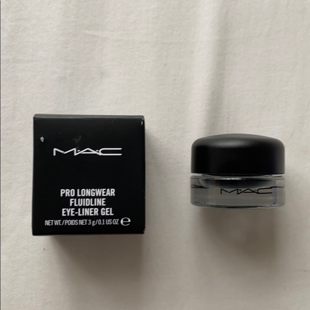MAC Pro Longwear Fluidline Eyeliner Gel